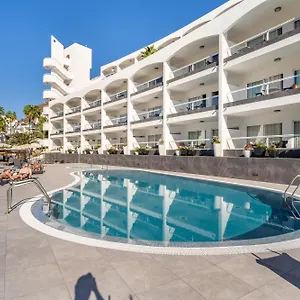 apartamentos-altair.in-canary-islands.com/